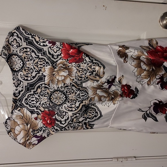 White house black market satin dress - Picture 5 of 6